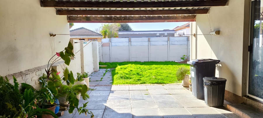 3 Bedroom Property for Sale in Churchill Estate Western Cape